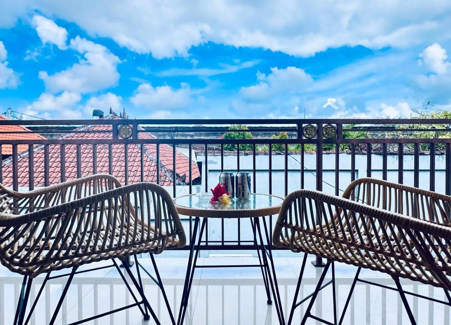 Y&J Apart otel Seminyak Endonezya